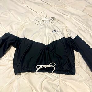 Nike cropped windbreaker